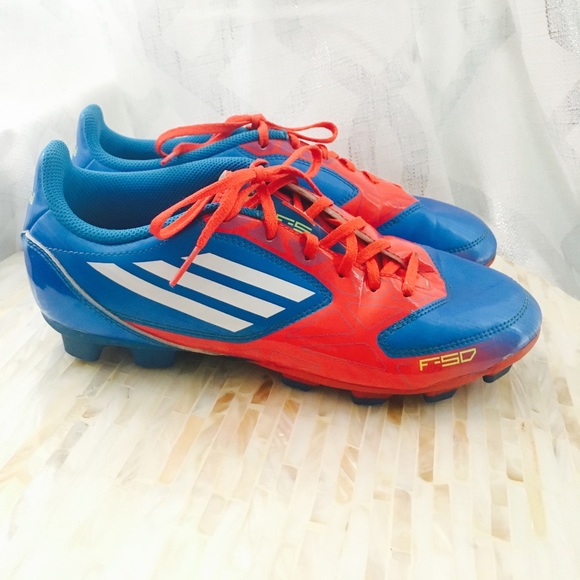 girls soccer cleats size 6